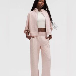 Lululemon Scuba MR waffle knit  wideleg M